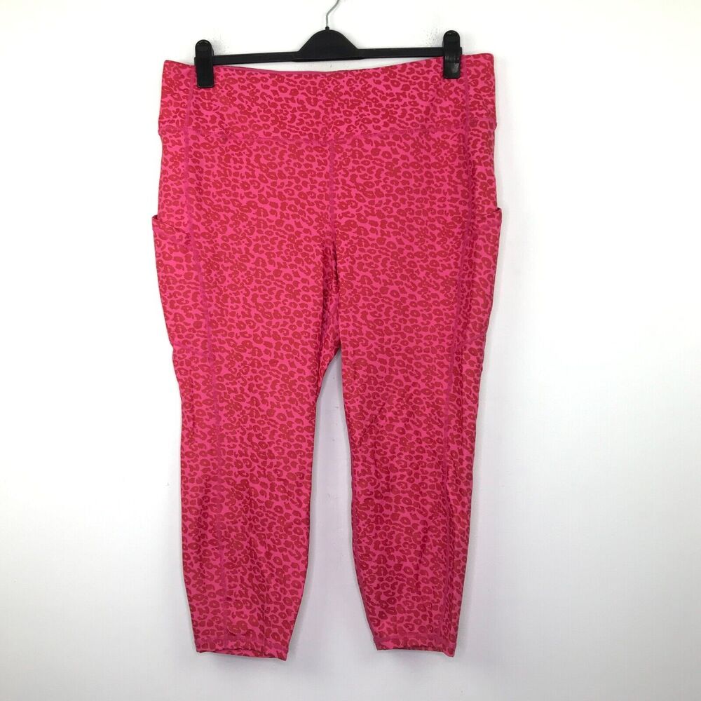 Torrid Active Women's 3 Leggings Pink Leopard Performance Core Crop Active CN23